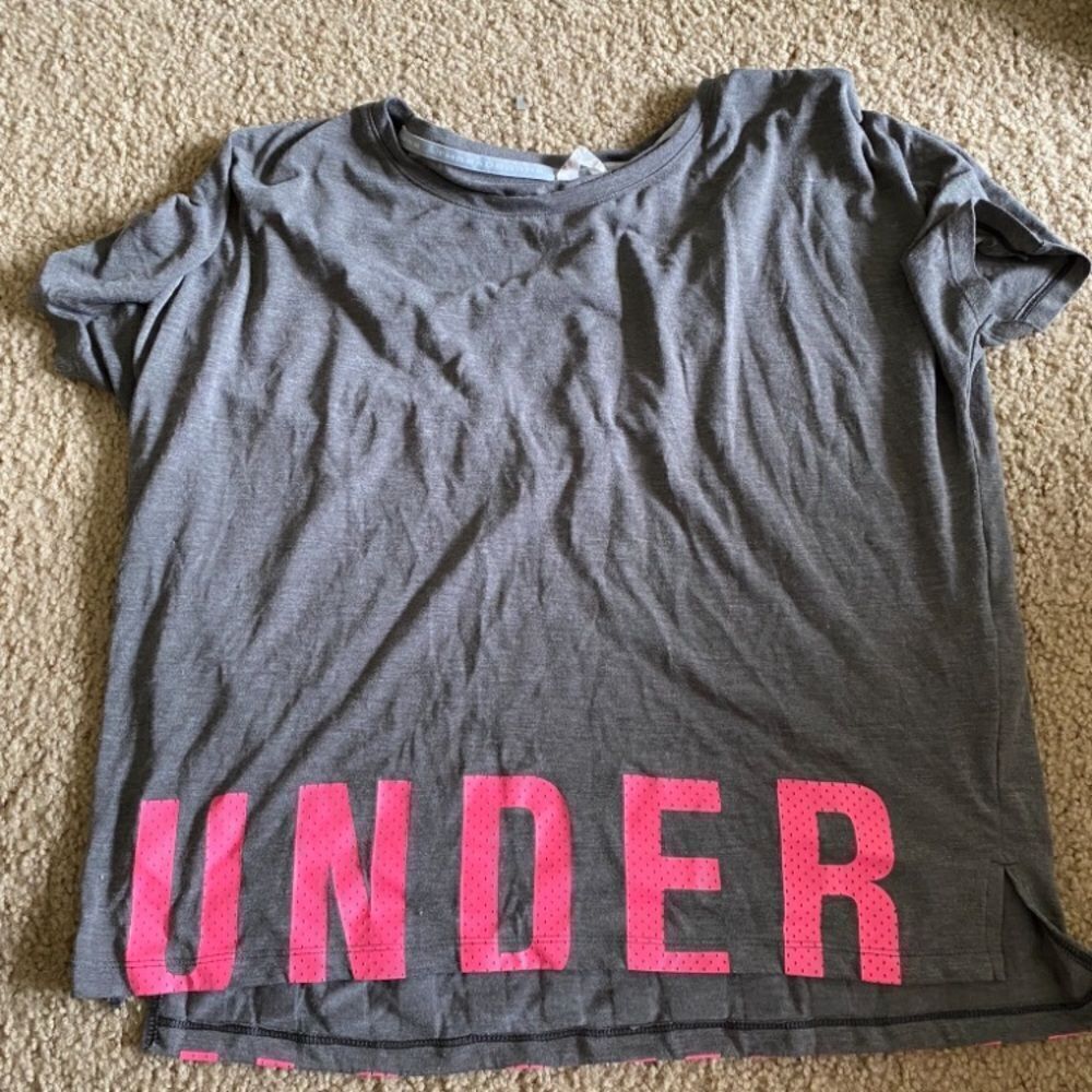Womens Under Armour Tshirt